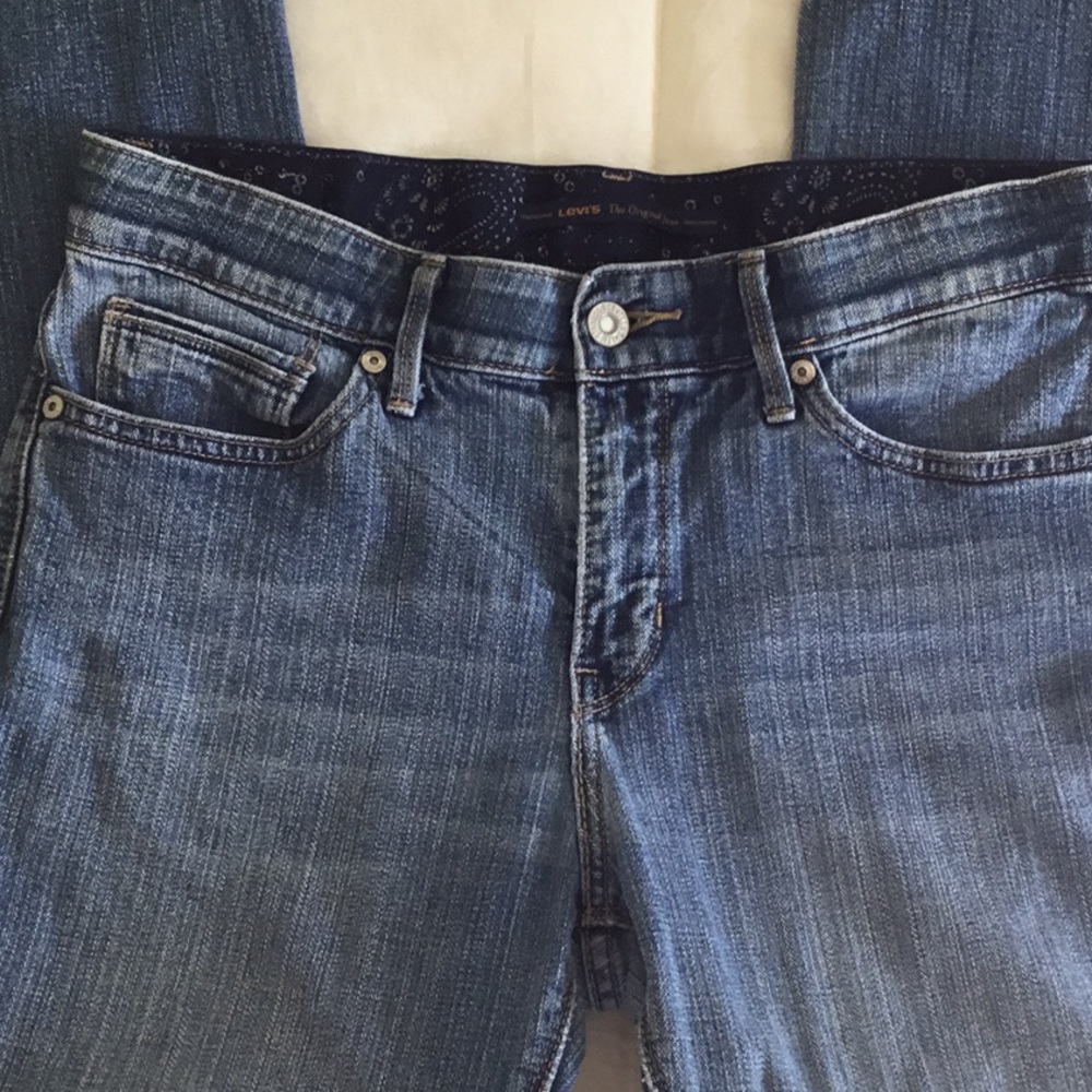Women’s Levi’s 525 Boot Cut Perfect Waist Jeans 6